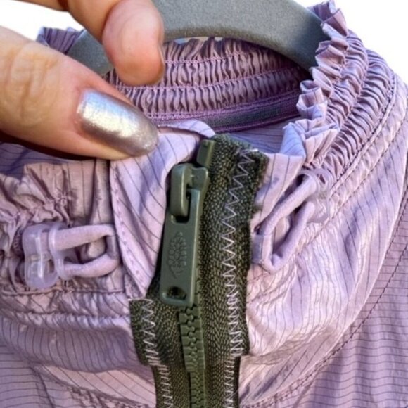 FREE PEOPLE Movement  Starting Lineup Windbreaker Bomber Purple Jacket Sml NWOT - Picture 6 of 15